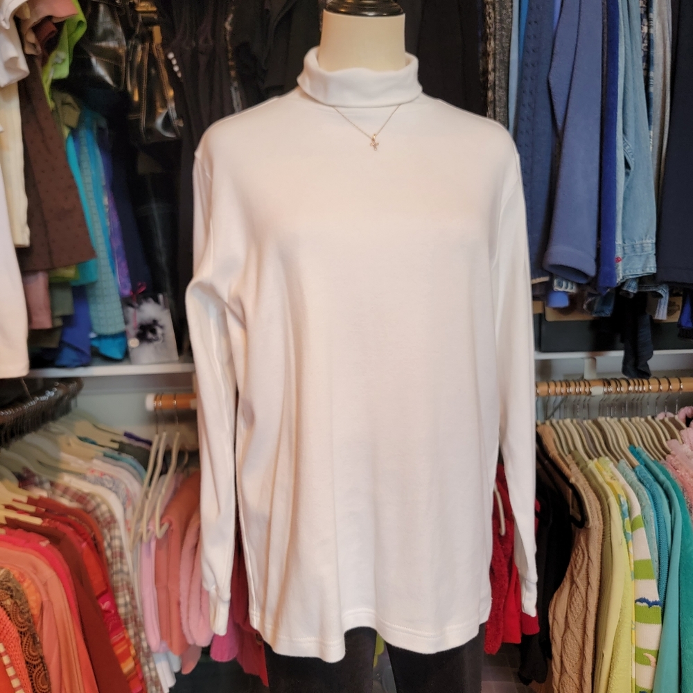 CORNER STONE ♡ Sweet Vintage White Long Sleeve Turtle Neck Top M